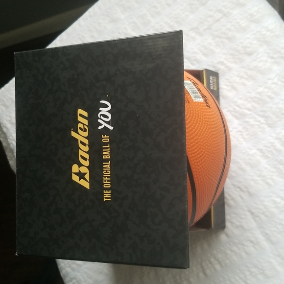 Baden Mini Basketball - Picture 2 of 5